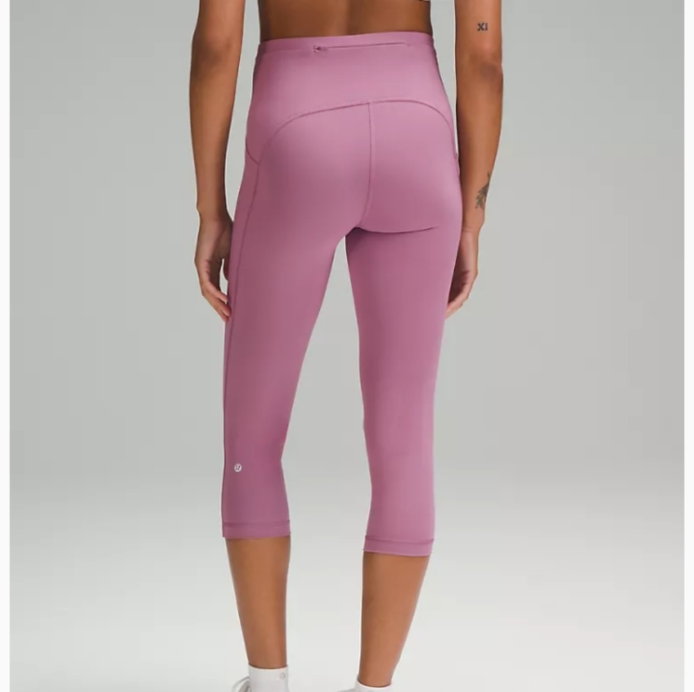 Nwots Lululemon swift speed highrise crop 21'